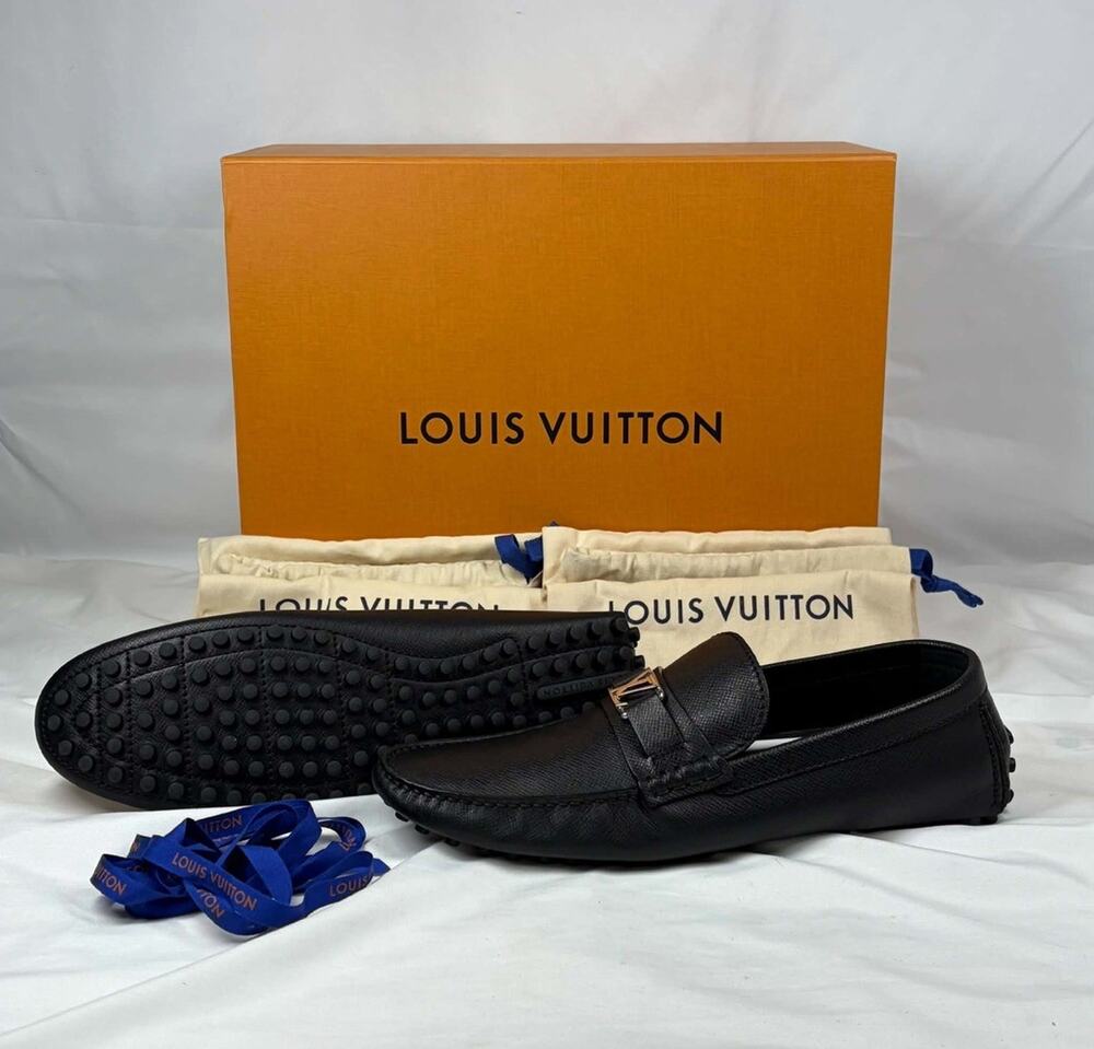 Louis Vuitton Hockenheim Driving Moccasin Loafers Mens SZ 10.5 SPB JA-366314